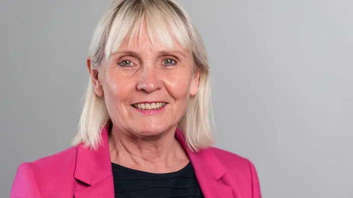 Elke Duhme - Stellvertretende Landesvorsitzende der Frauen Union Nordrhein-Westfalen Elke Duhme - Stellvertretende Landesvorsitzende der Frauen Union Nordrhein-Westfalen